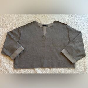 Urban Outfitters Womens Gray Rolled Cuff V Neck Long Sleeve Crop Size Small